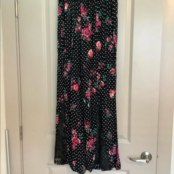 Very Pretty Flowy High-waisted Wide-Leg Floral and Polka Dot Print Lace Pant - Picture 1 of 4